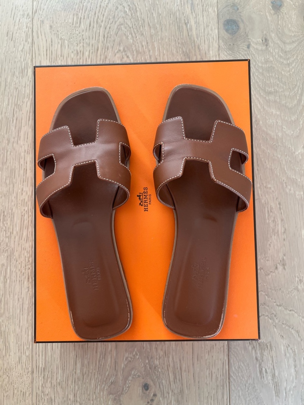 Hermès Oran Leather Slide Sandals Gold Size 38